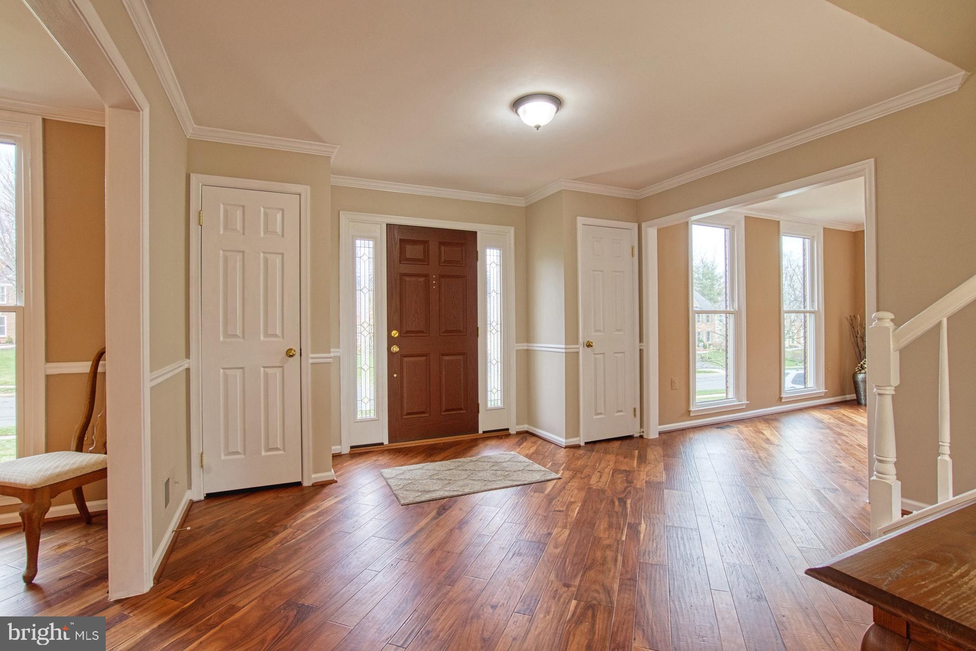 719 Old Hunt Way Herndon, VA 20170 - Photo 2 of 58 3586 Fin Sq Ft and Finished Walk-Out Lower Level