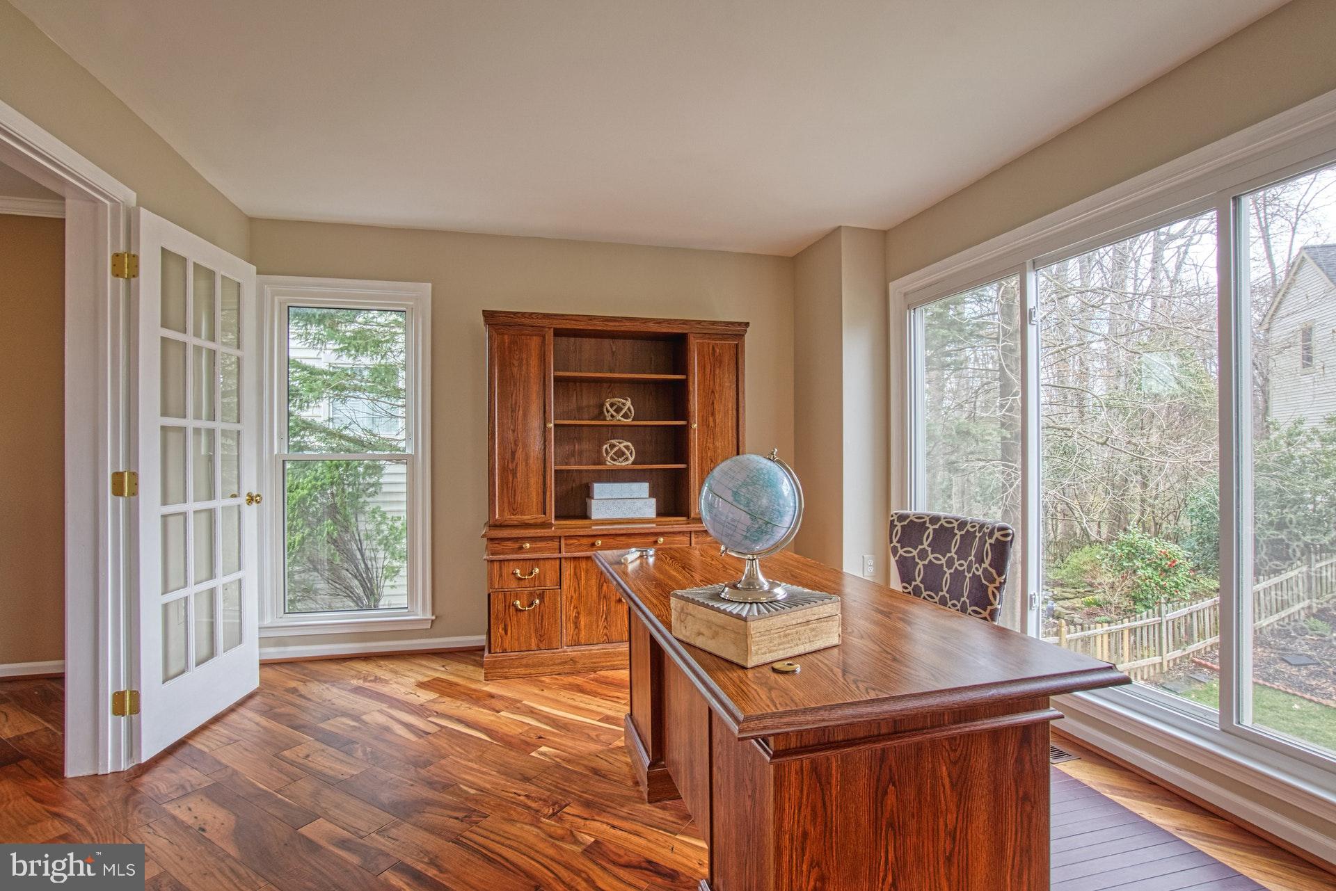 719 Old Hunt Way Herndon, VA 20170 - Photo 16 of 58 A Lovely Space to Work