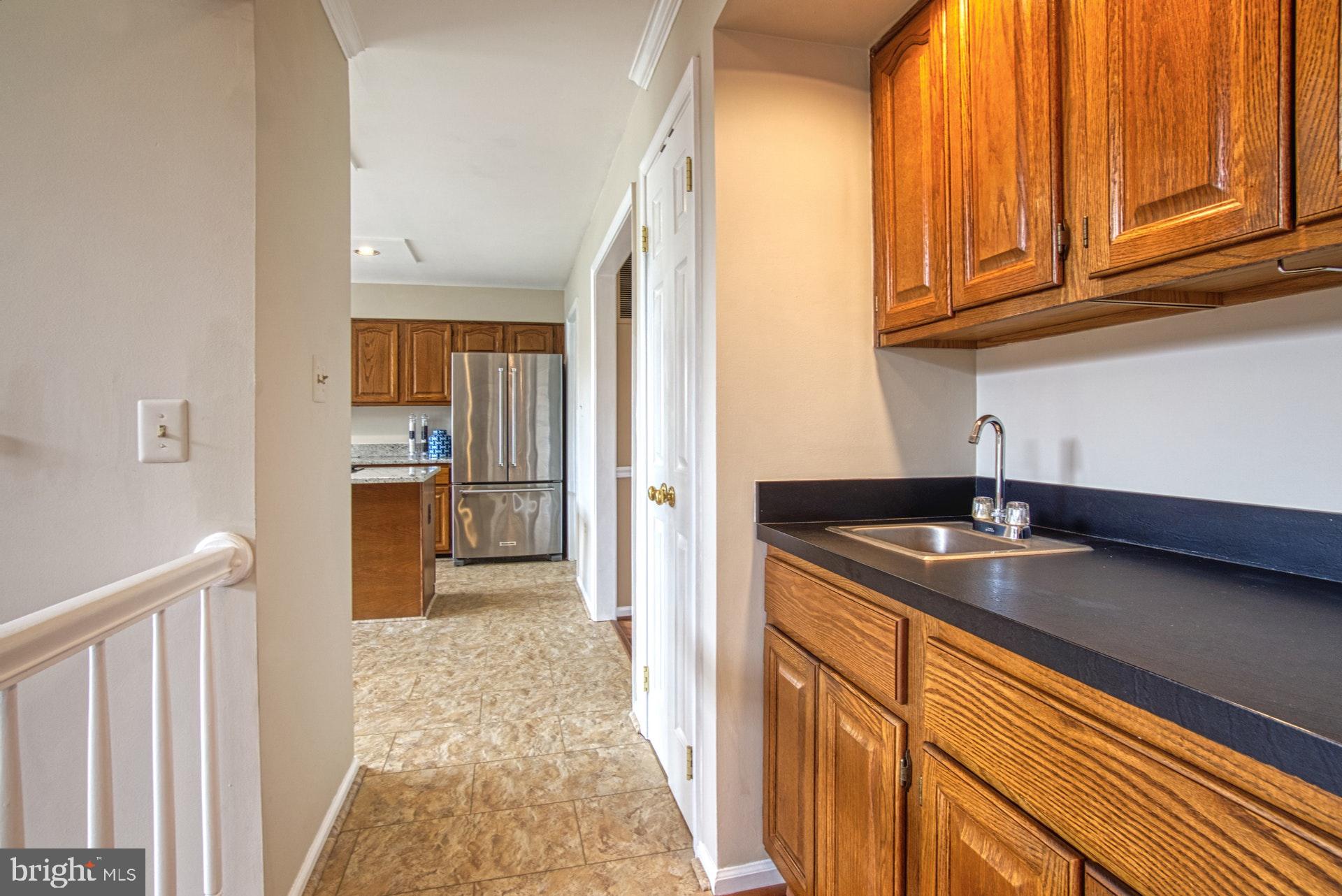 719 Old Hunt Way Herndon, VA 20170 - Photo 17 of 58 Wet Bar