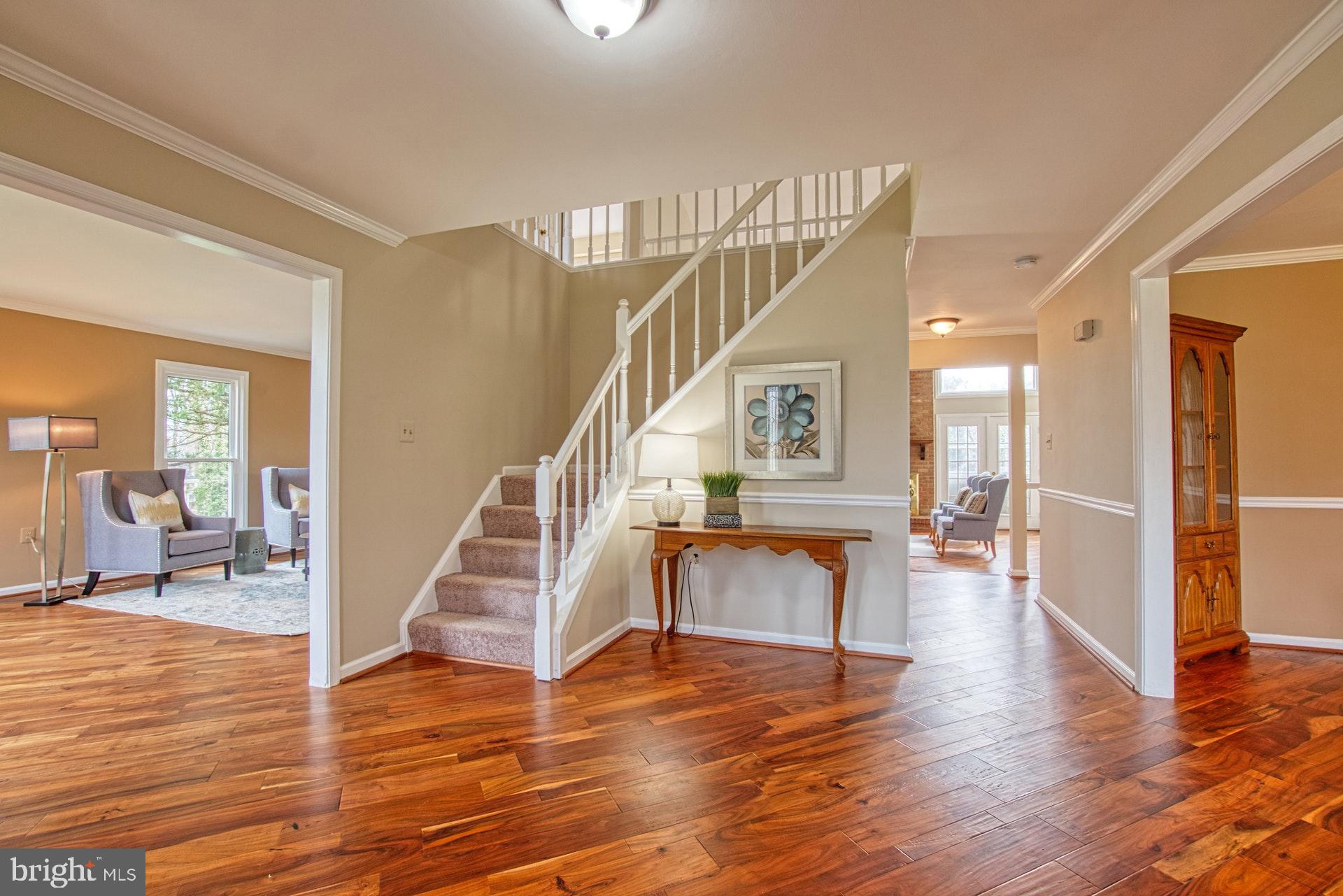 719 Old Hunt Way Herndon, VA 20170 - Photo 20 of 58 Large Welcoming Foyer