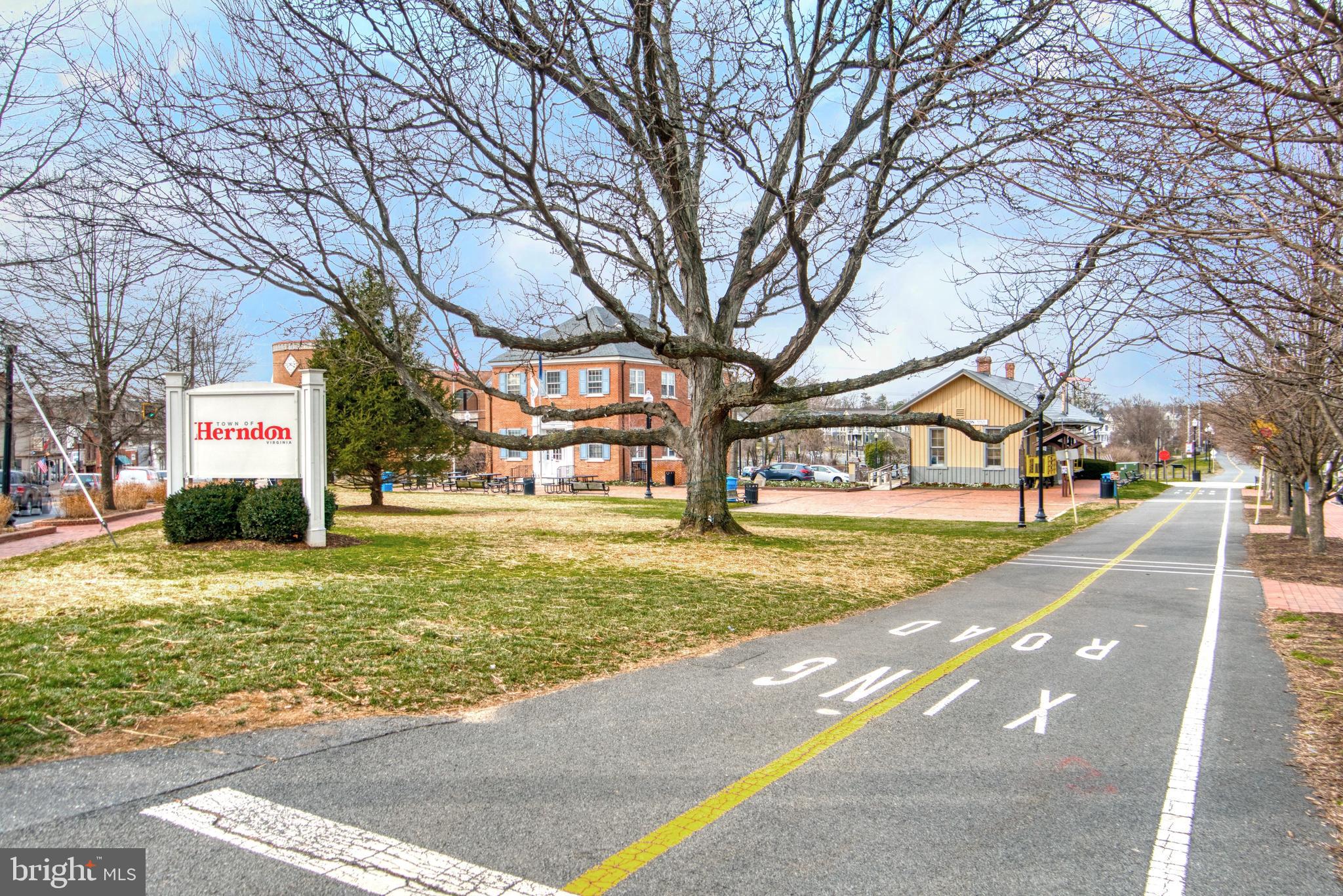 719 Old Hunt Way Herndon, VA 20170 - Photo 52 of 58