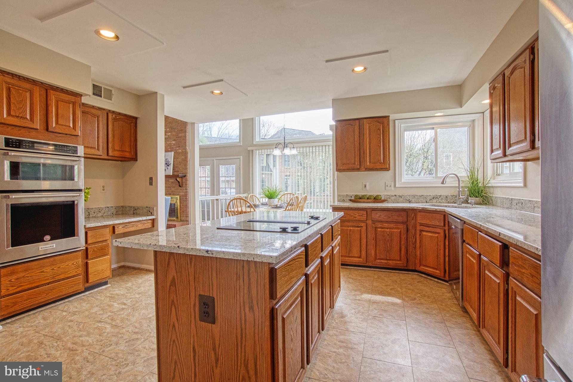 719 Old Hunt Way Herndon, VA 20170 - Photo 8 of 58 Appliances Replaced in 2016. Large Island!