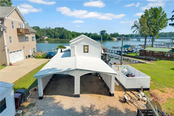 $735,000 | 134 Lakeshore Drive, Monticello, GA 31064