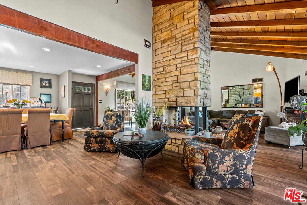 24316 Arcadia Street Newhall, CA 91321 - Photo 13 of 41