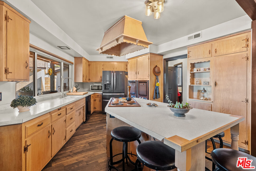 24316 Arcadia Street Newhall, CA 91321 - Photo 16 of 41