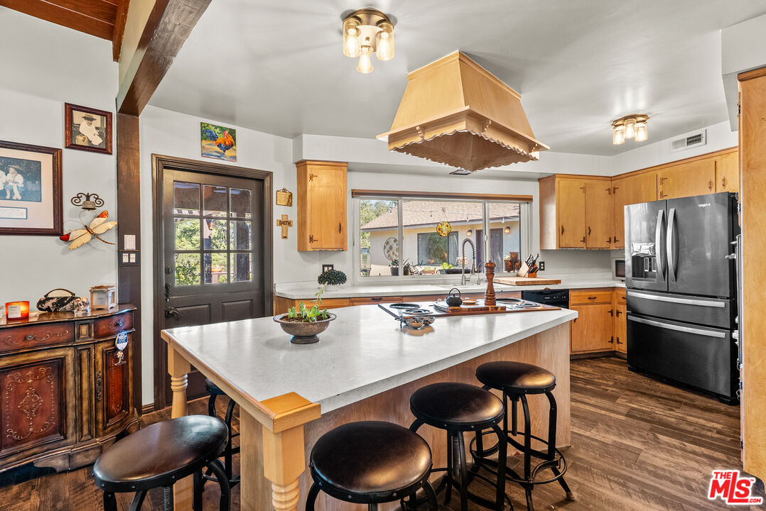 24316 Arcadia Street Newhall, CA 91321 - Photo 18 of 41