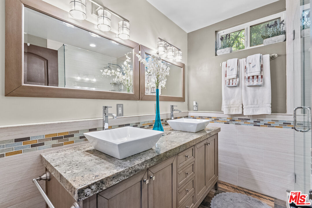 24316 Arcadia Street Newhall, CA 91321 - Photo 20 of 41