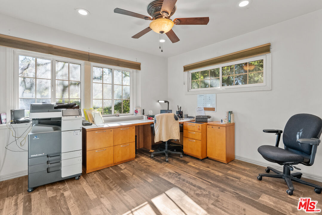 24316 Arcadia Street Newhall, CA 91321 - Photo 22 of 41