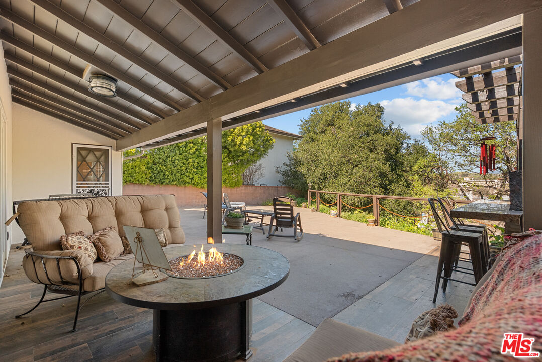 24316 Arcadia Street Newhall, CA 91321 - Photo 25 of 41