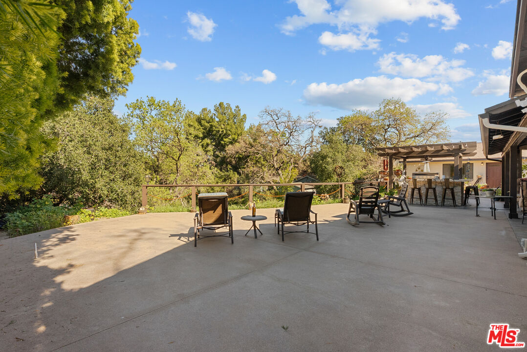 24316 Arcadia Street Newhall, CA 91321 - Photo 27 of 41