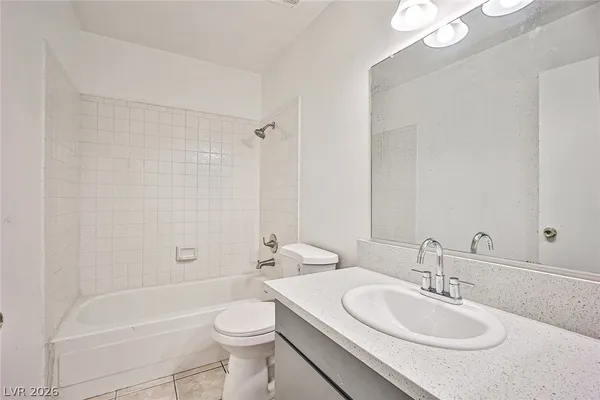 $1,550 | 3585 Arville Street, Unit 403A, Las Vegas, NV 89103