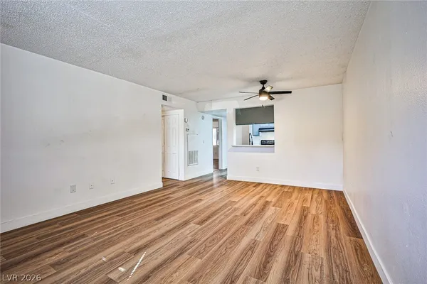 $1,550 | 3585 Arville Street, Unit 403A, Las Vegas, NV 89103