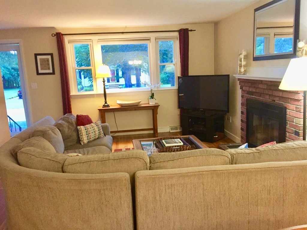 98 Spallus Road Stoughton, MA 02072 - Photo 8 of 16