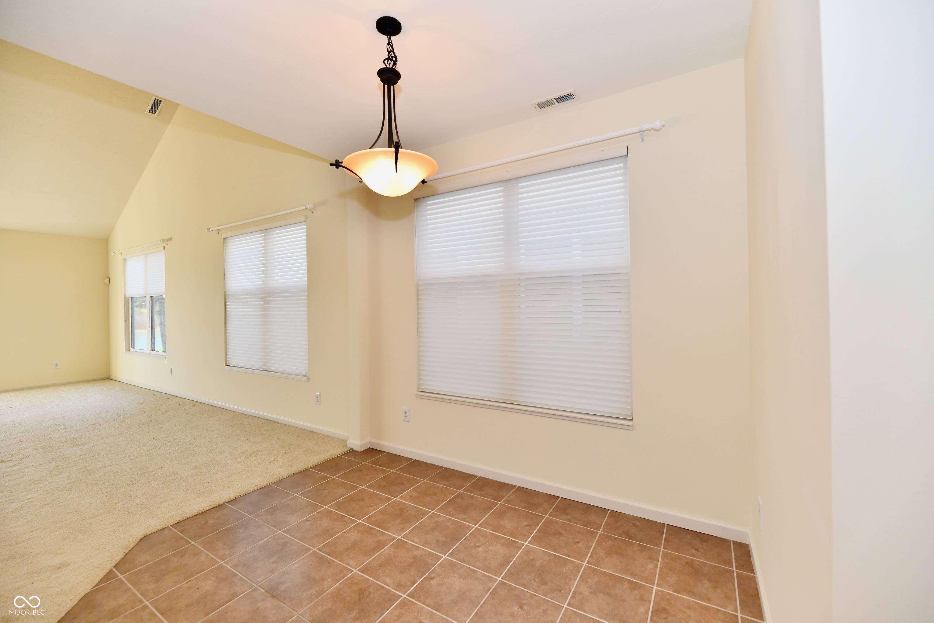 9155 Crystal River Drive Indianapolis, IN 46240 - Photo 14 of 36