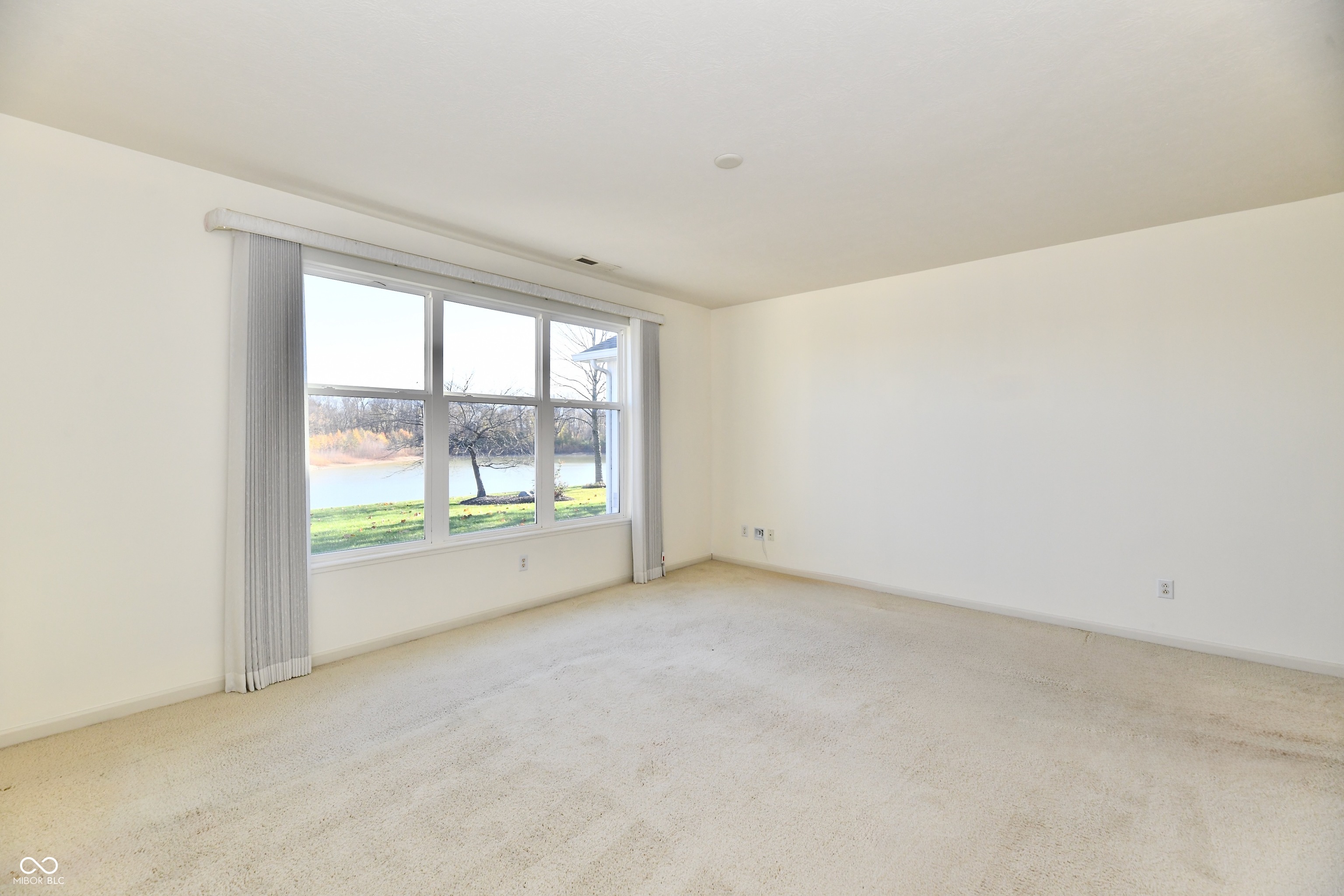 9155 Crystal River Drive Indianapolis, IN 46240 - Photo 17 of 36