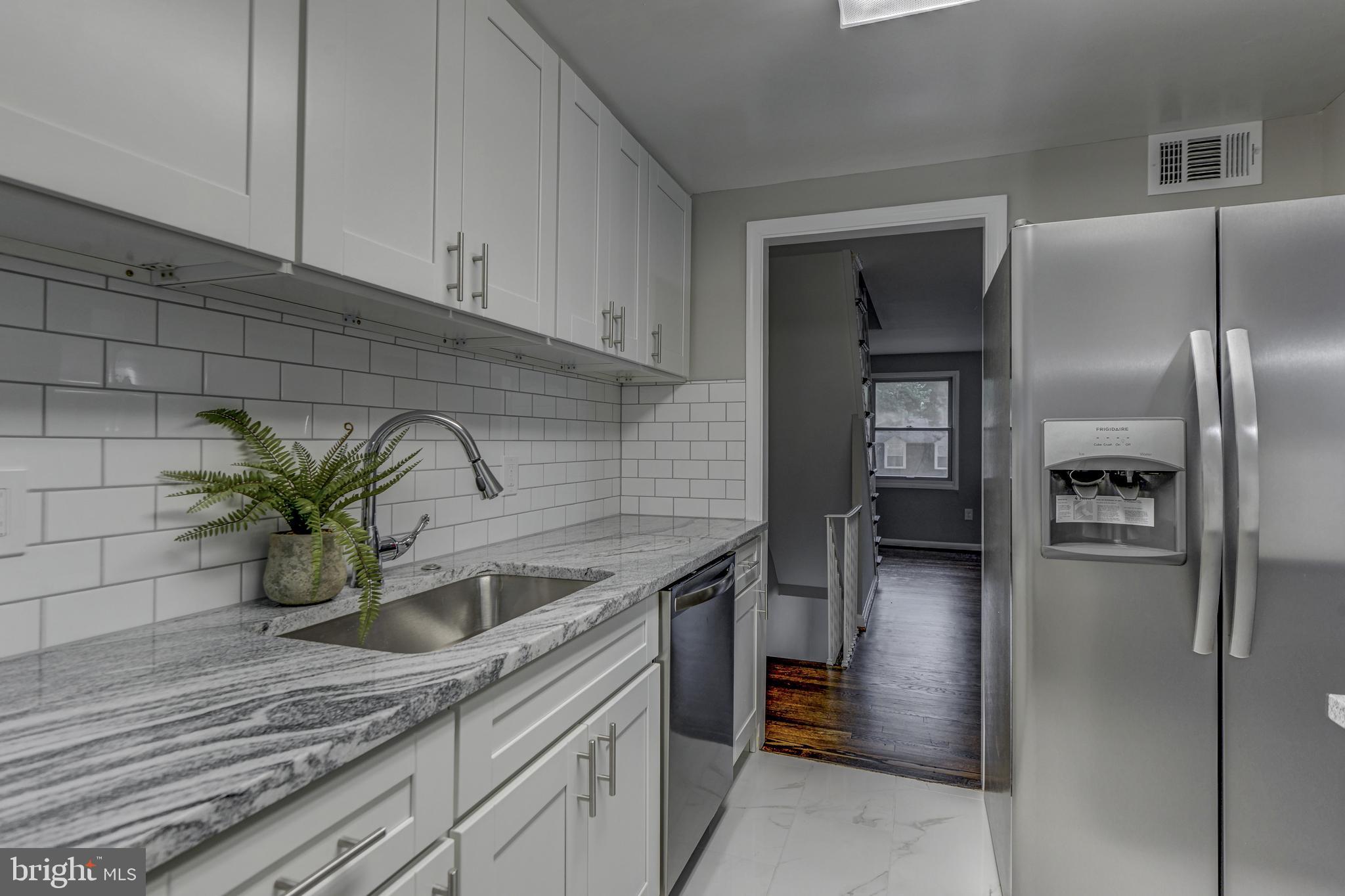 6317 Falkirk Road Baltimore, MD 21239 - Photo 13 of 31