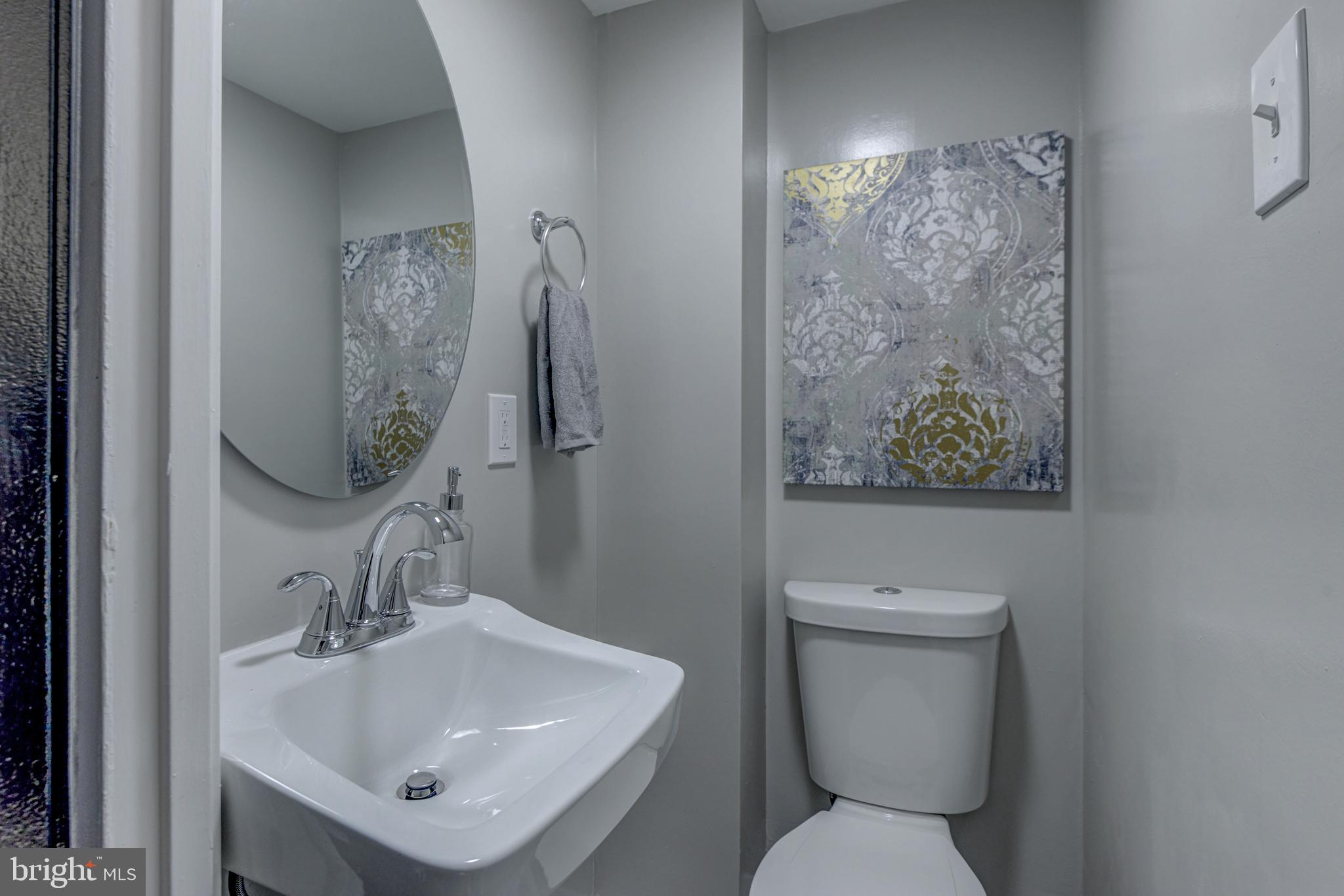 6317 Falkirk Road Baltimore, MD 21239 - Photo 15 of 31