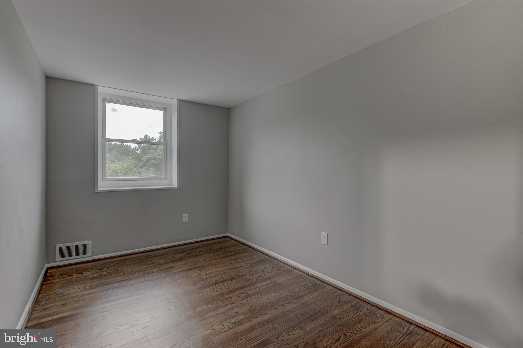 6317 Falkirk Road Baltimore, MD 21239 - Photo 23 of 31