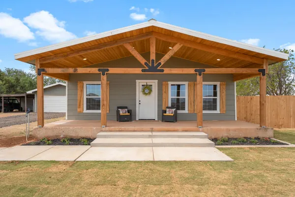 $549,000 | 7405 North F M 179, Shallowater, TX 79363