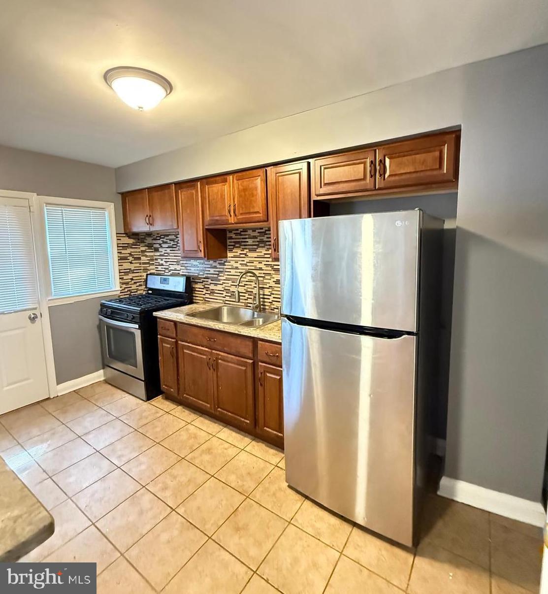 1909 Swansea Road Baltimore, MD 21239 - Photo 2 of 15