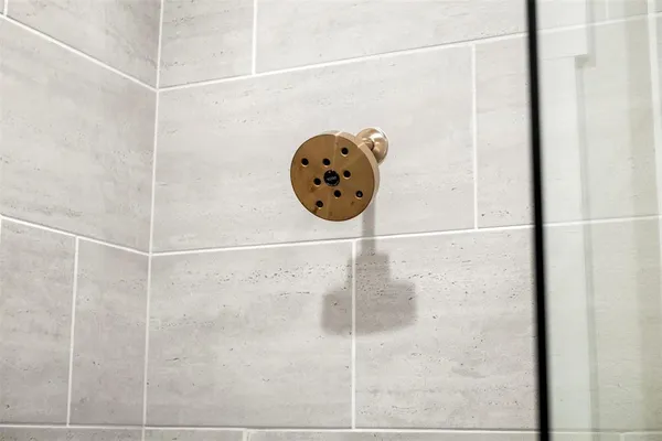 $329,990 | 613 Escovedo Drive, Italy, TX 76651