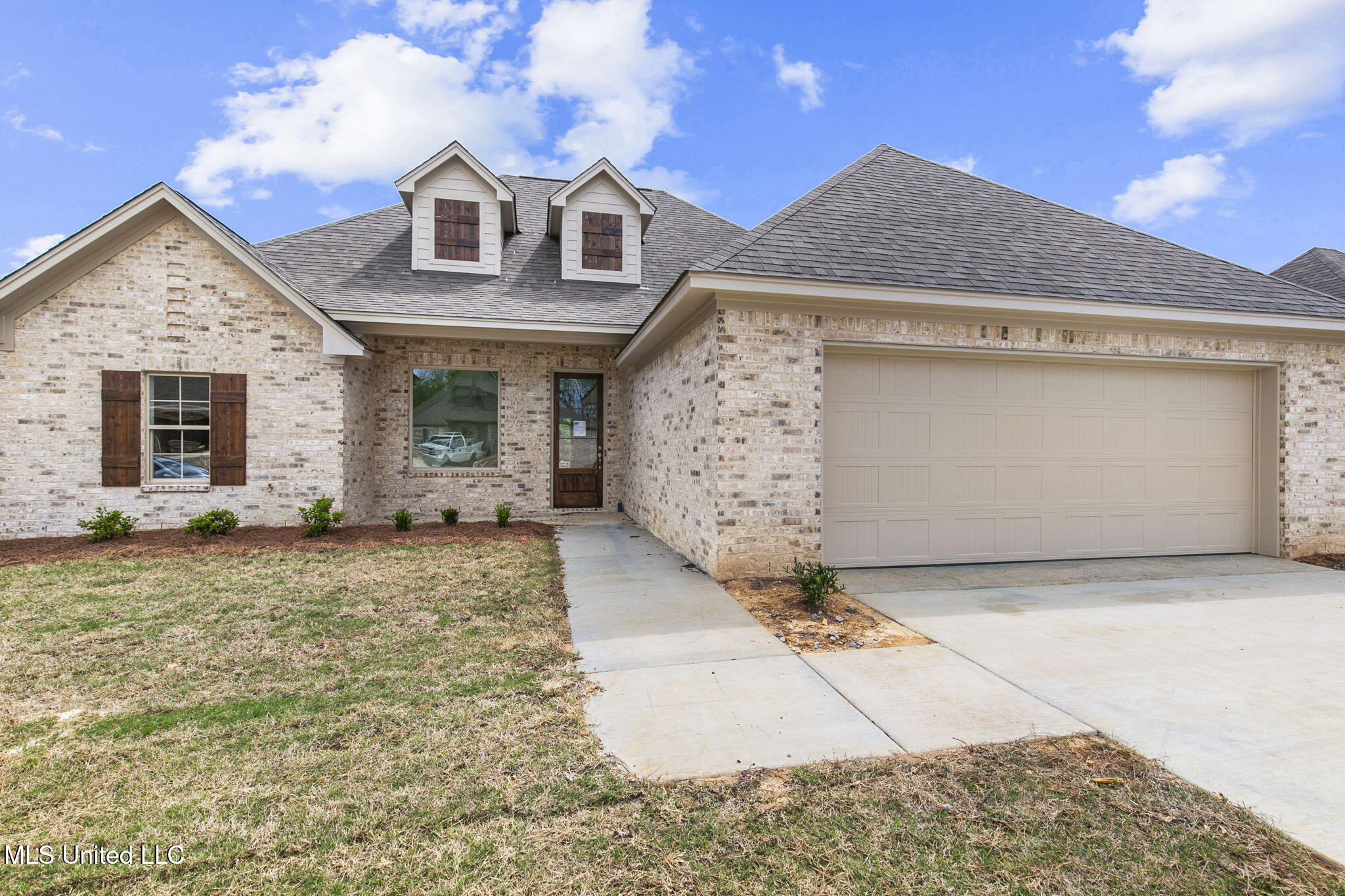 109 Porter Ridge Canton, MS 39046 - Photo 1 of 36 3-web-or-mls-119 Porter Ridge-3