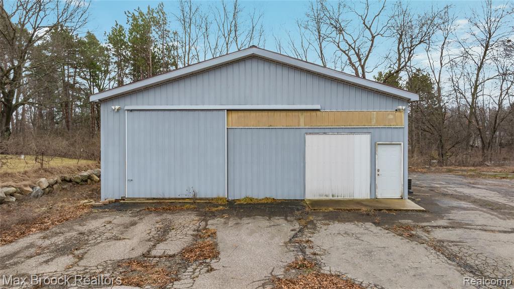 5186 Pinckney Road Howell, MI 48843 - Photo 32 of 70