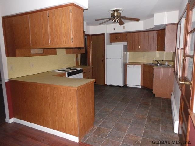294 3rd Avenue Rensselaer, NY 12144 - Photo 3 of 25 Photo 3