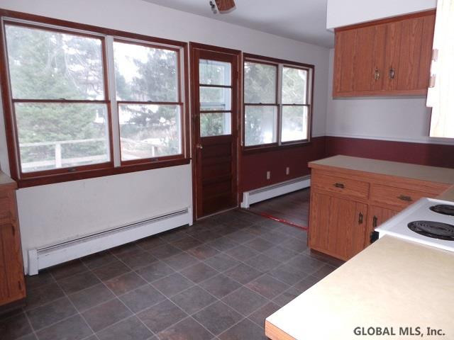 294 3rd Avenue Rensselaer, NY 12144 - Photo 10 of 25 Photo 10