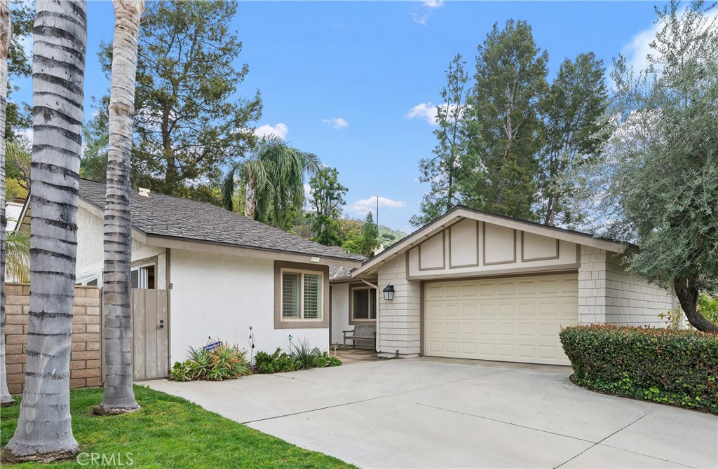 Welcome to 547 Via Zapata! A lovely single story home in the Canyon Hills Community
