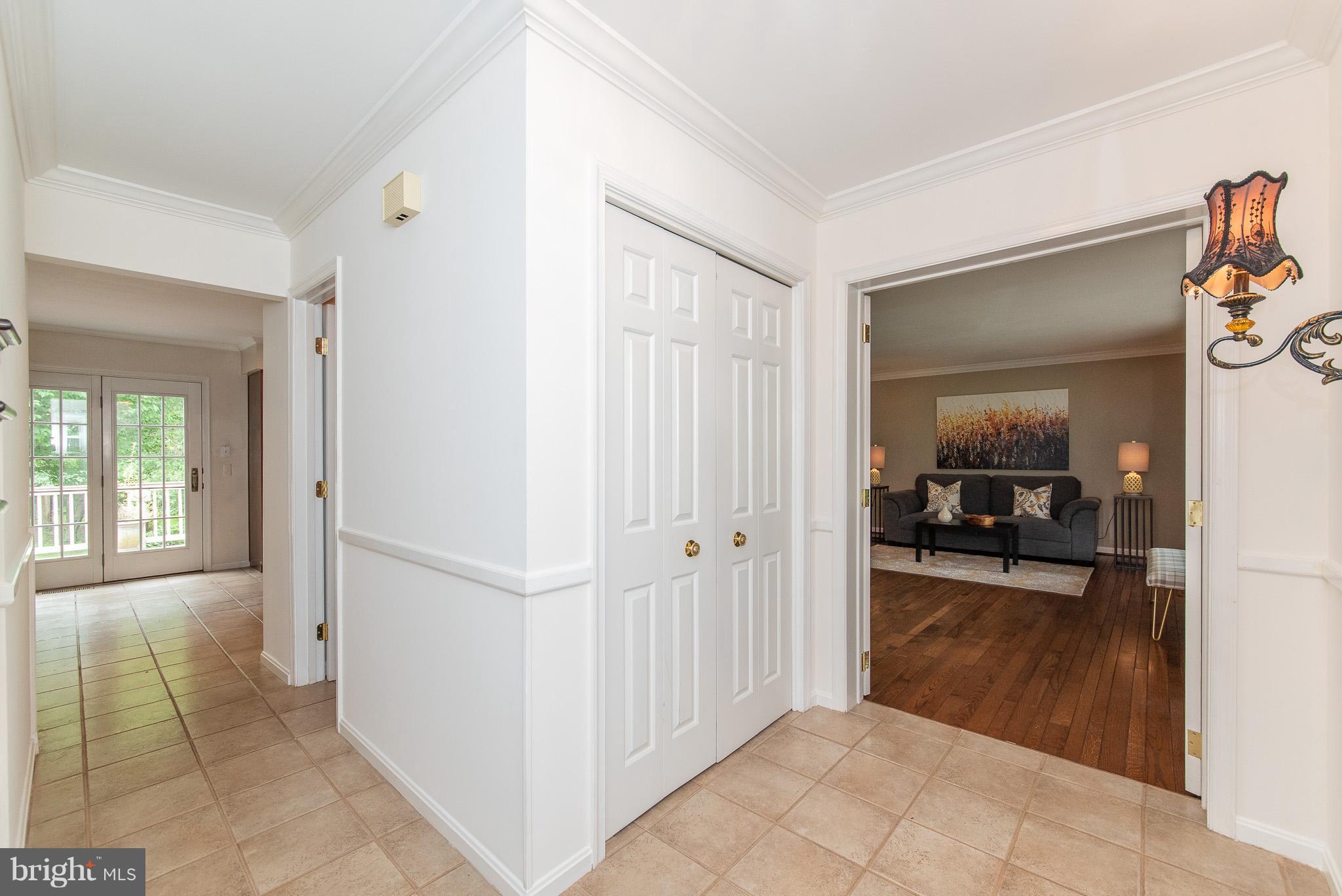 5602 Sweet Air Road Baldwin, MD 21013 - Photo 3 of 30 Foyer