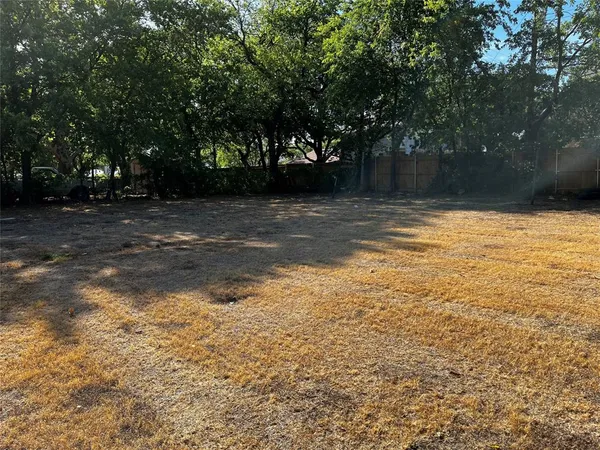 $1,450 | 214 East Little Street, Duncanville, TX 75137