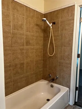 $1,450 | 214 East Little Street, Duncanville, TX 75137