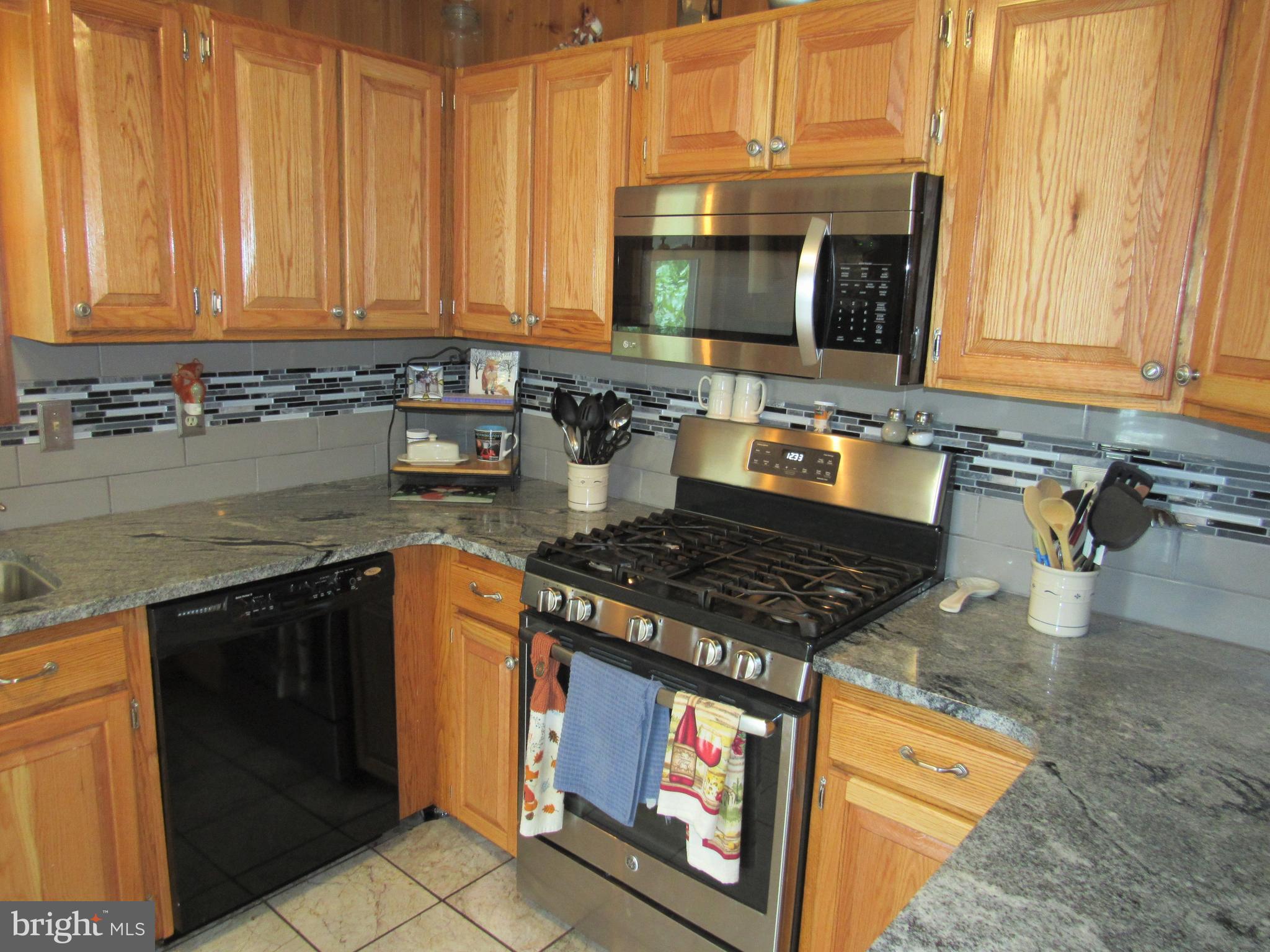 755 Ridgeway Road Birdsboro, PA 19508 - Photo 5 of 40 Gallery Image 5