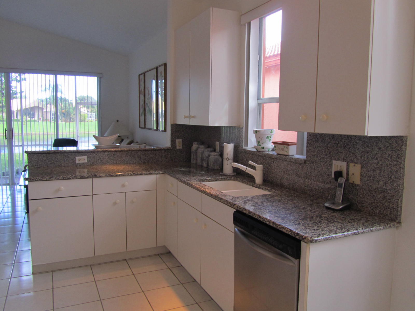 23373 Torre Circle Boca Raton, FL 33433 - Photo 7 of 20 Kitchen