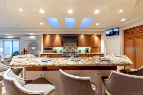 $5,995,000 | 1731 South Pacific Street, Oceanside, CA 92054