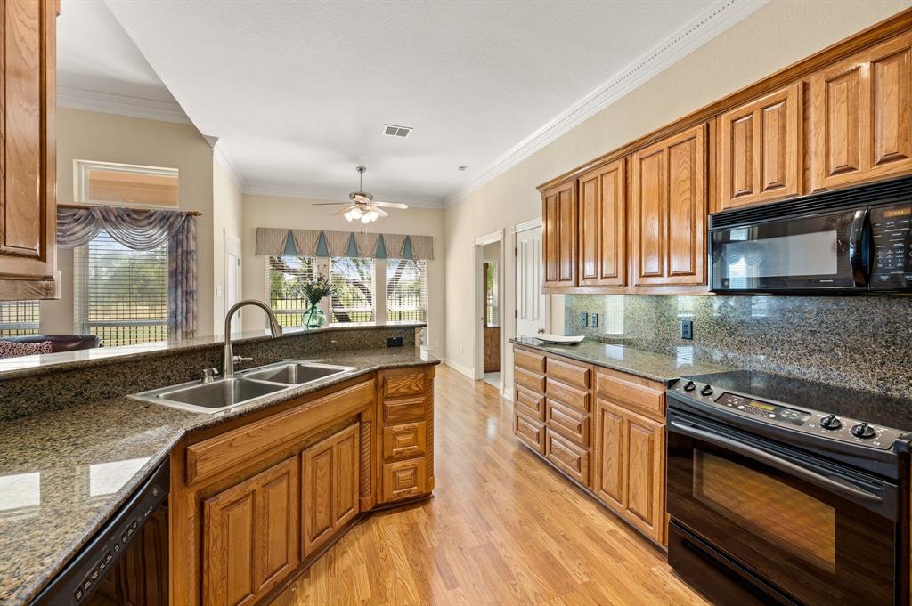 10701 Whitestone Ranch Road Benbrook, TX 76126 - Photo 13 of 26 Gallery Image 13