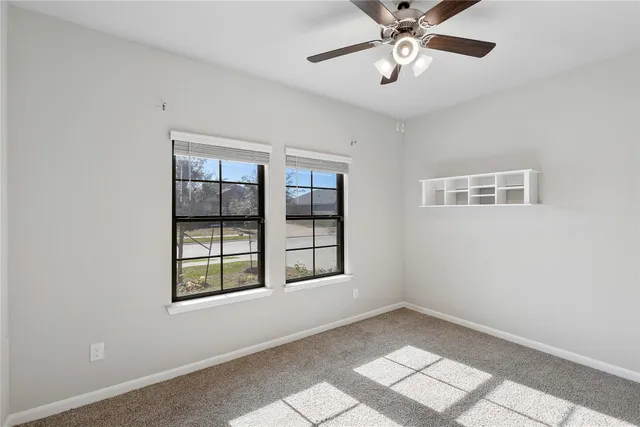 $415,000 | 430 Kickapoo Drive, Anahuac, TX 77514