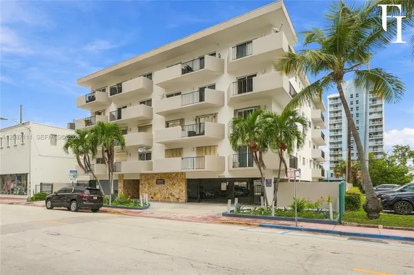$2,300 | 6965 Harding Avenue, Unit 406, Miami Beach, FL 33141