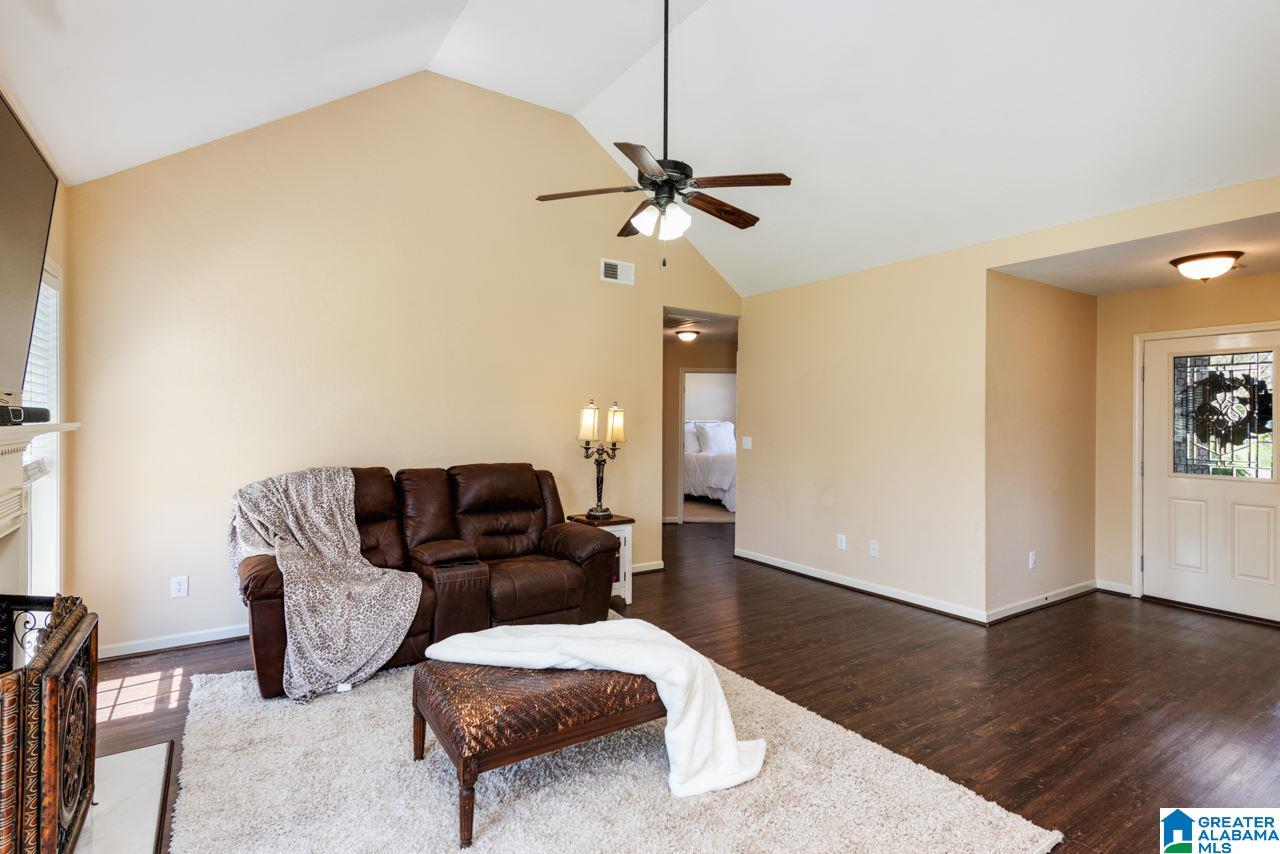 117 Spring Street Calera, AL 35040 - Photo 4 of 28