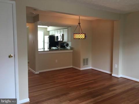 1440 Farmcrest Way Silver Spring, MD 20905 - Photo 6 of 19 Dining Room