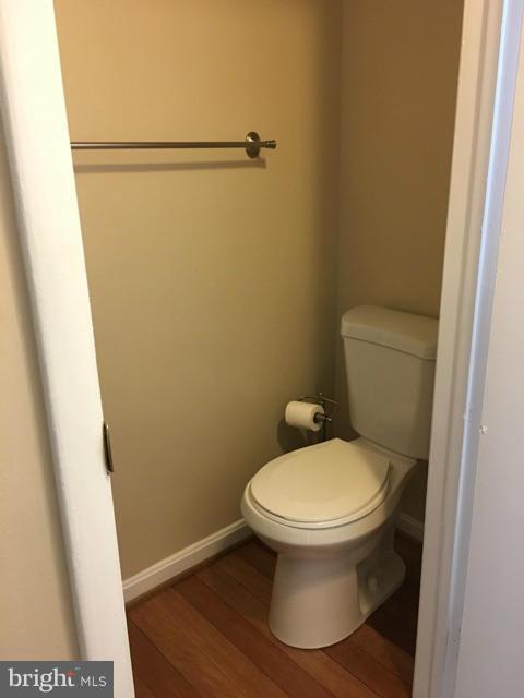 1440 Farmcrest Way Silver Spring, MD 20905 - Photo 8 of 19 Bath