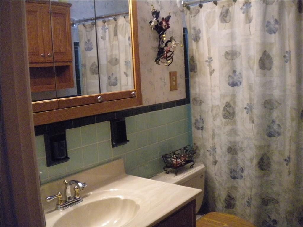 5256 Curry Road Baldwin, PA 15236 - Photo 12 of 21 Gallery Image 12