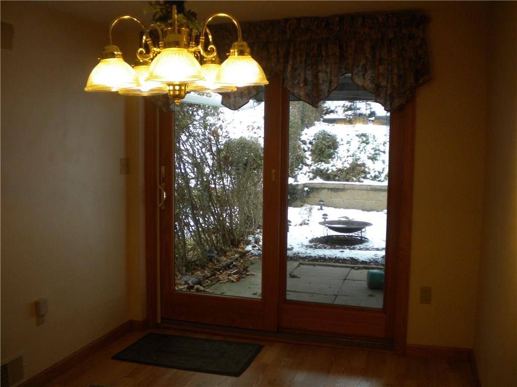 5256 Curry Road Baldwin, PA 15236 - Photo 3 of 21 Gallery Image 3