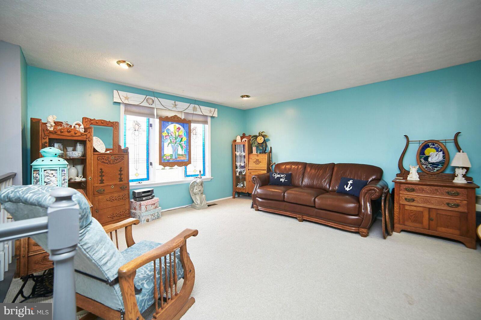 229 Antietam Road Baltimore, MD 21221 - Photo 12 of 21 Living Room