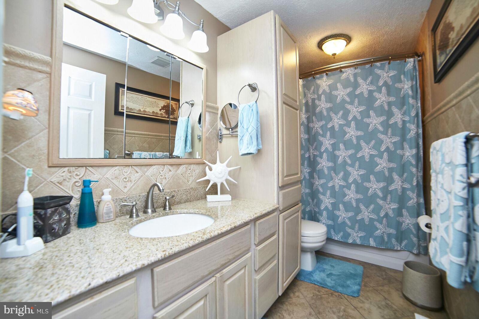 229 Antietam Road Baltimore, MD 21221 - Photo 19 of 21 Bath