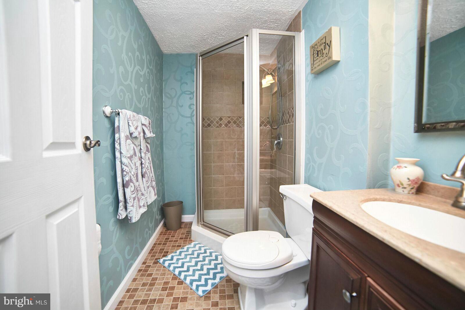 229 Antietam Road Baltimore, MD 21221 - Photo 9 of 21 Bath