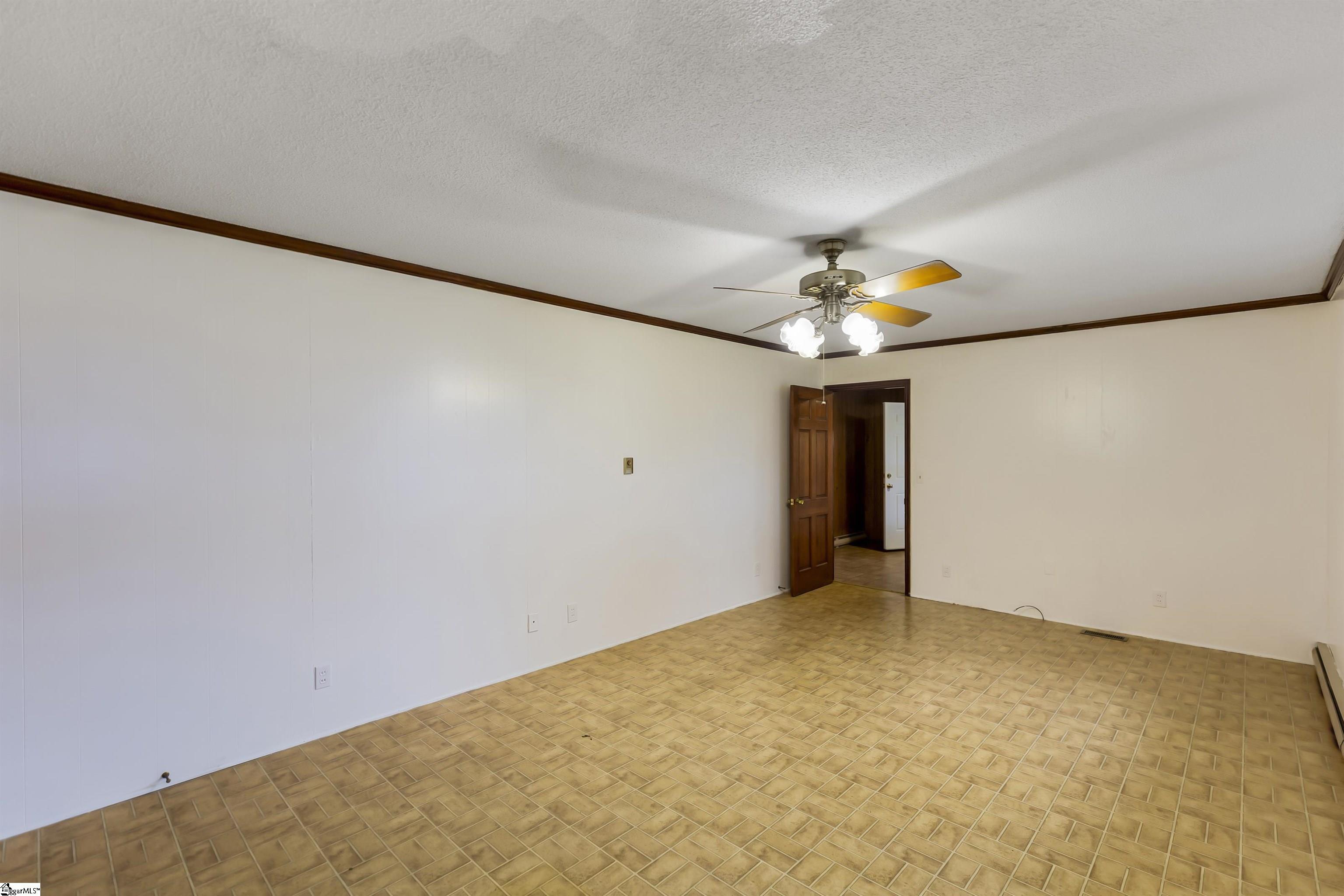 1303 Shady Grove Road Belton, SC 29627 - Photo 16 of 31