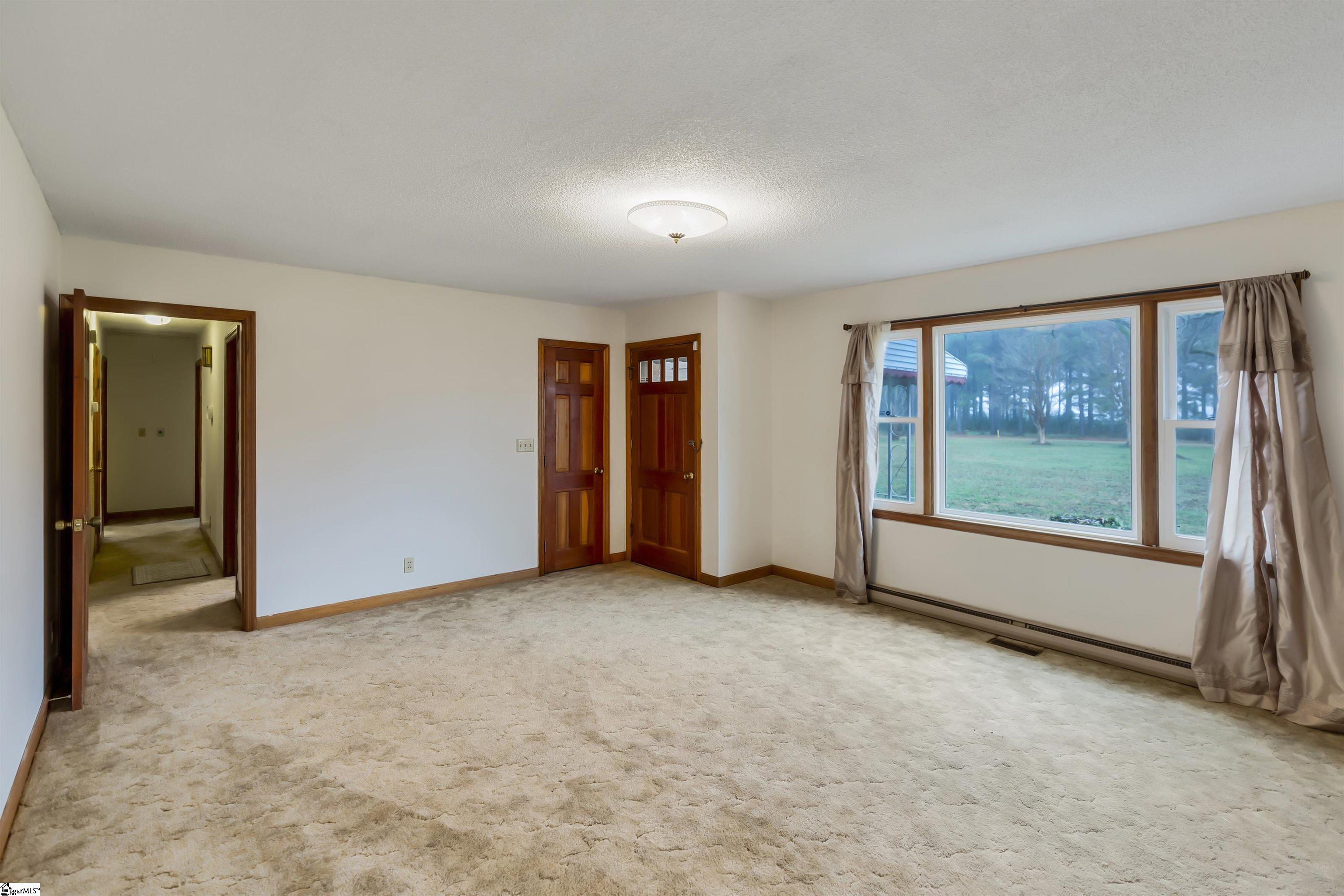 1303 Shady Grove Road Belton, SC 29627 - Photo 5 of 31