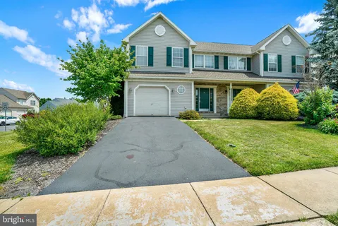 $379,000 | 1 Ontario Drive, Reading, PA 19608